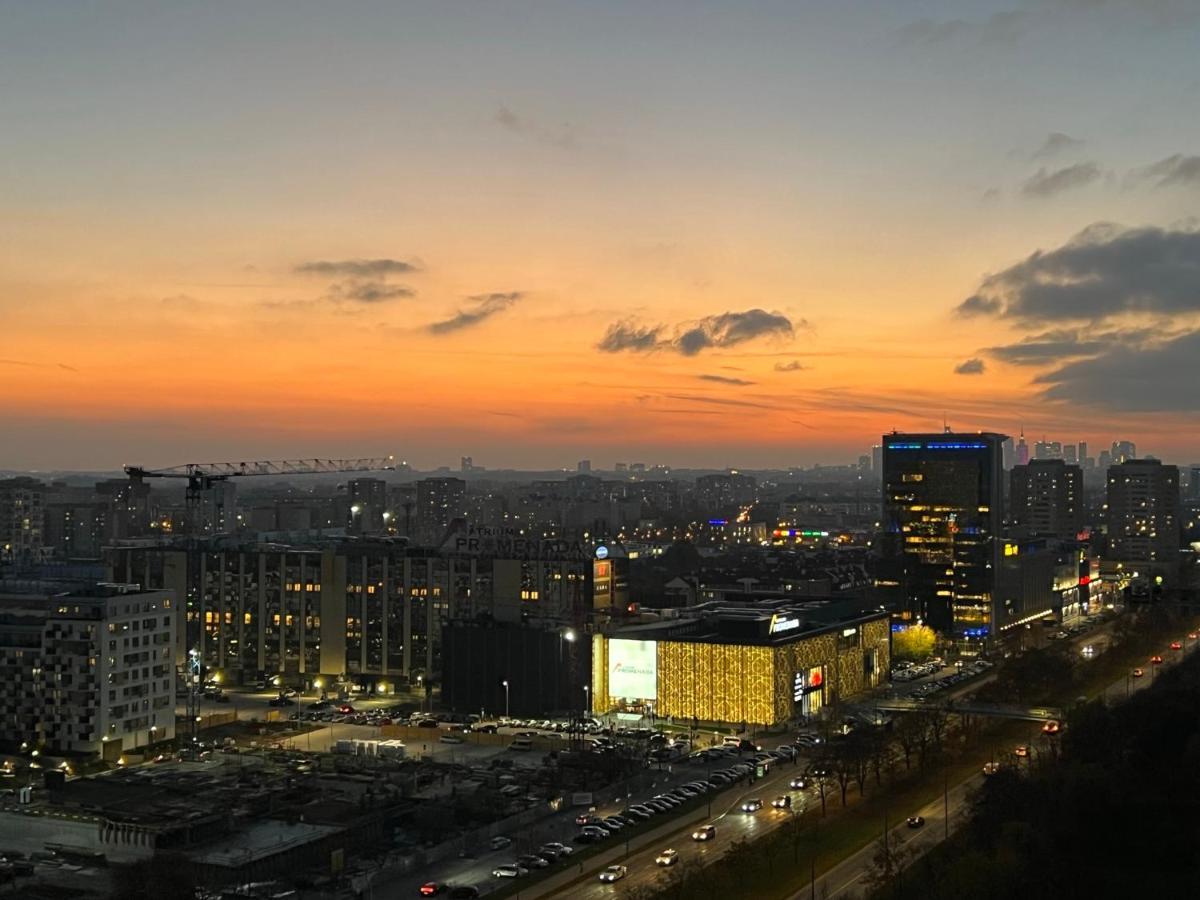 Skyscrapper Z Widokiem Na Panorame Warszawy